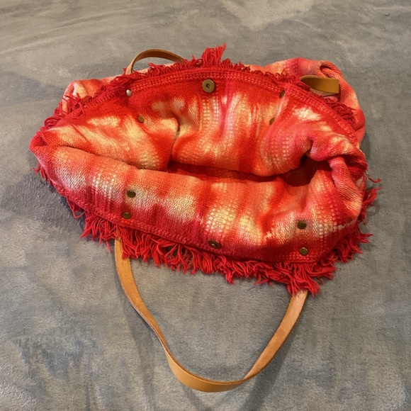 Red & White Unbranded Oversized Tote - Picture 2 of 2